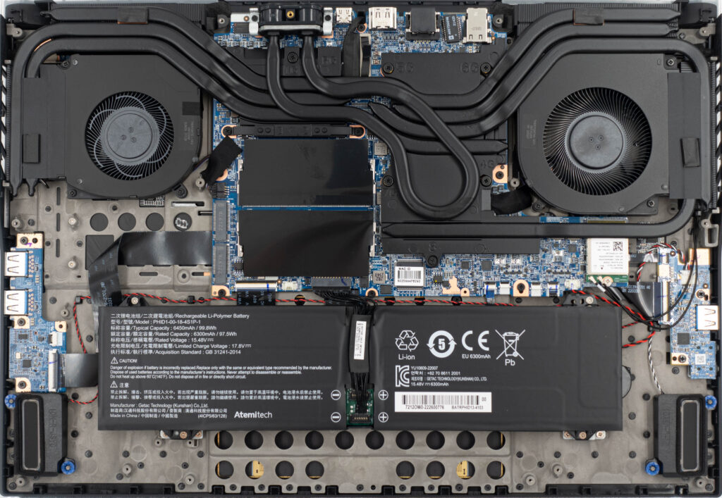 XMG NEO 17 (M22) gaming laptop cooling system