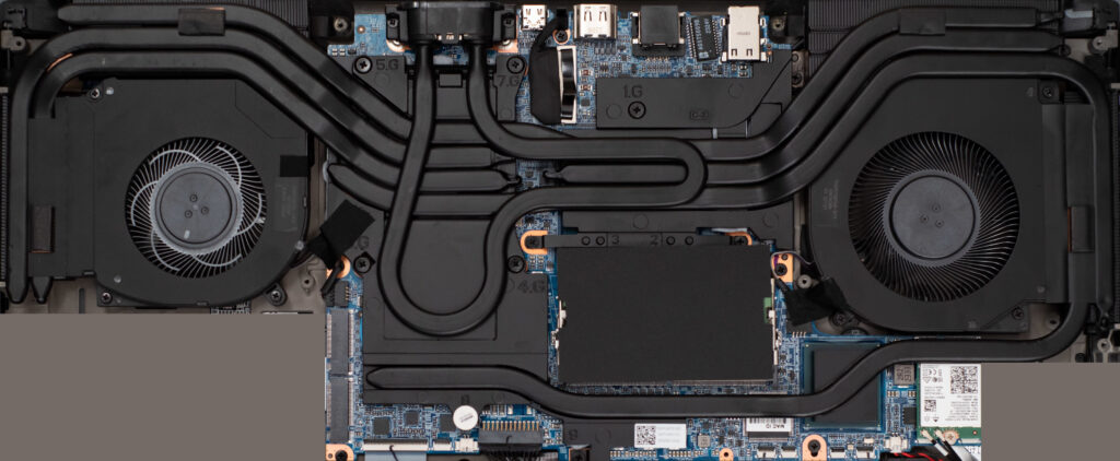 XMG NEO 17 (E24) cooling system