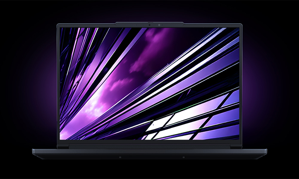 XMG PRO 16 E25 LP Feature 05 Display Mobile 1